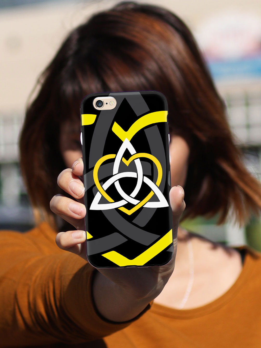 Celtic Sisters Knot - Yellow - Black Case